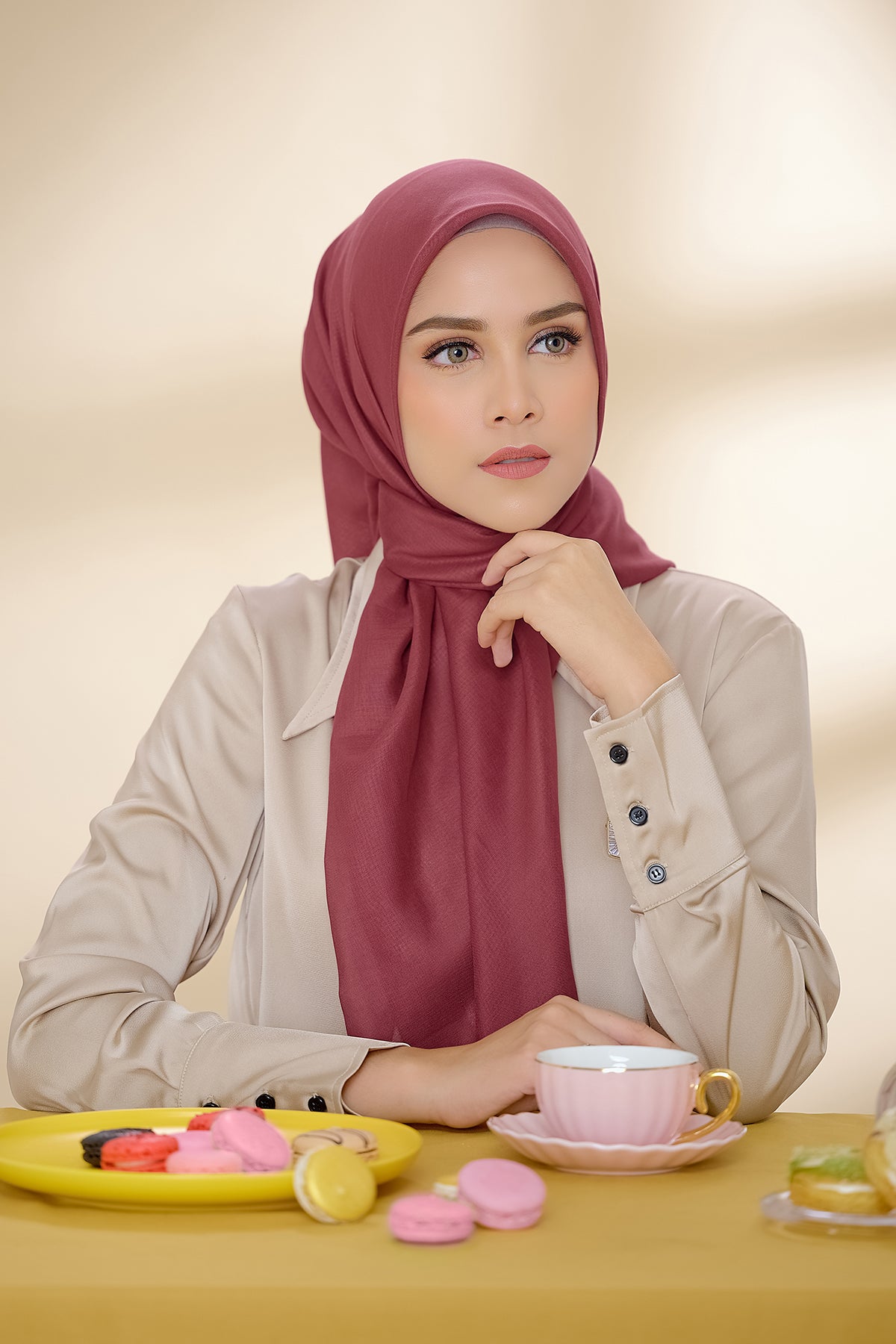 Women's Basic Scarves - Buttonscarves