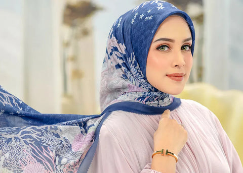 Baju Warna Mauve Cocok dengan Jilbab Warna Apa?