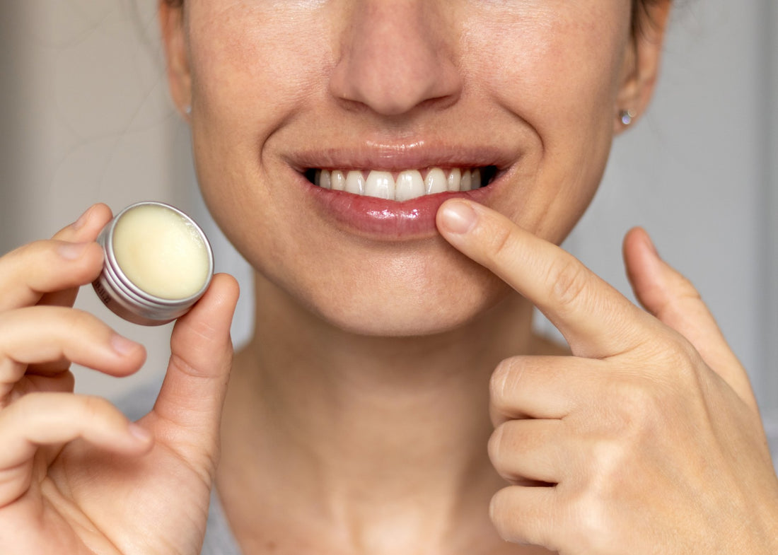 Fungsi dan Manfaat Lip Balm untuk Kesehatan Bibir