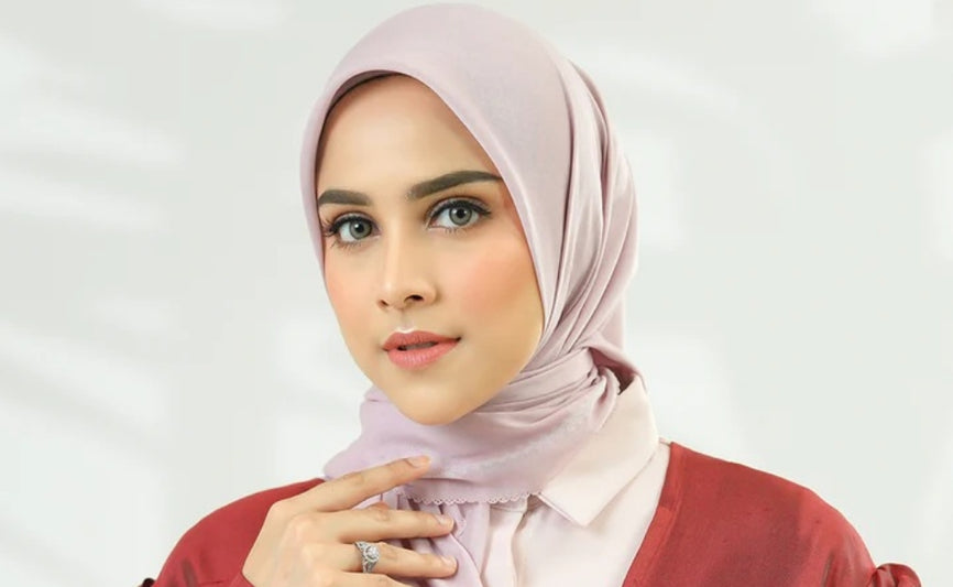 Ini Dia Warna Jilbab yang Cocok untuk Baju Warna Maroon