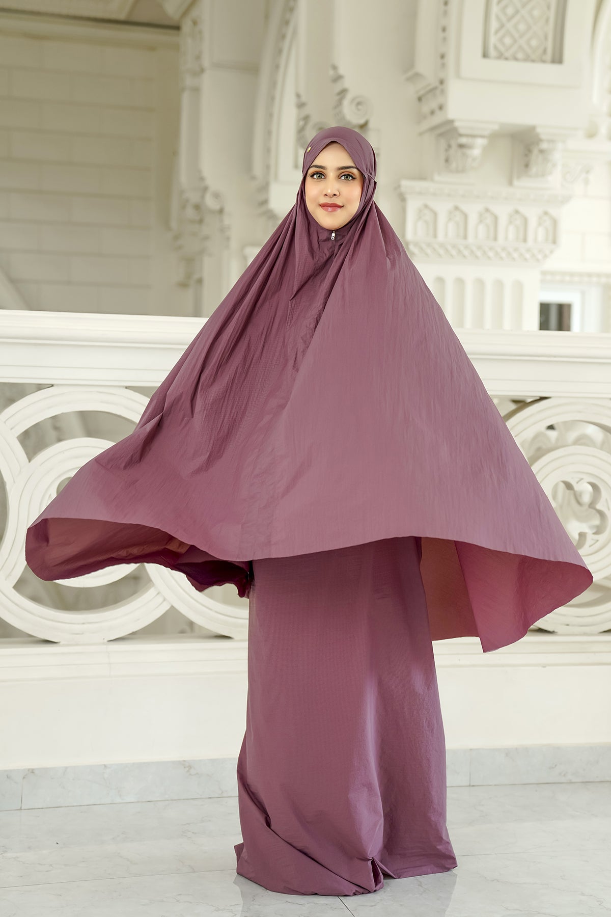 Capsule Prayer Robe - Grape