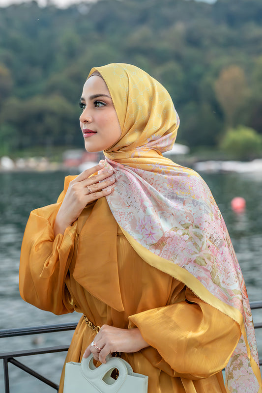 Como Satin Shawl - Village