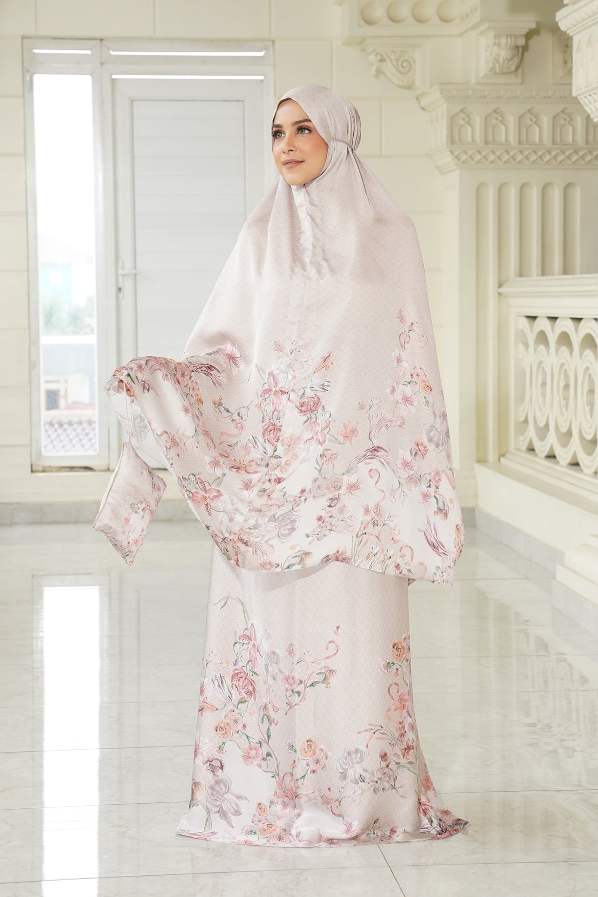 Farra Prayer Robe - Dandelion