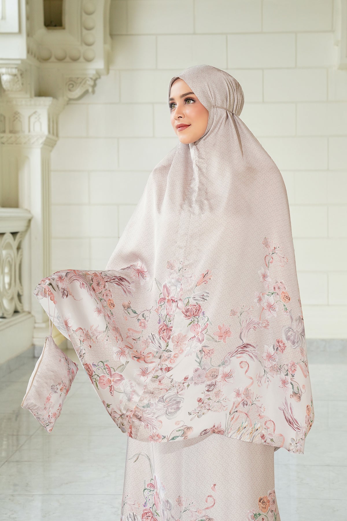 Farra Prayer Robe - Dandelion