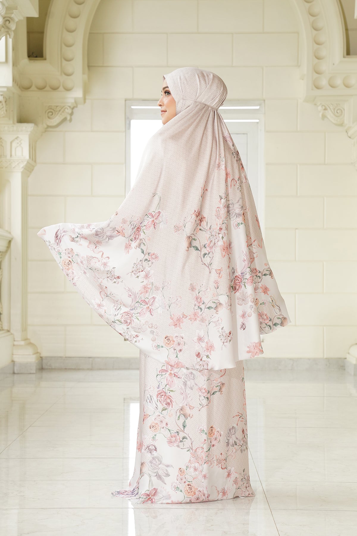 Farra Prayer Robe - Dandelion