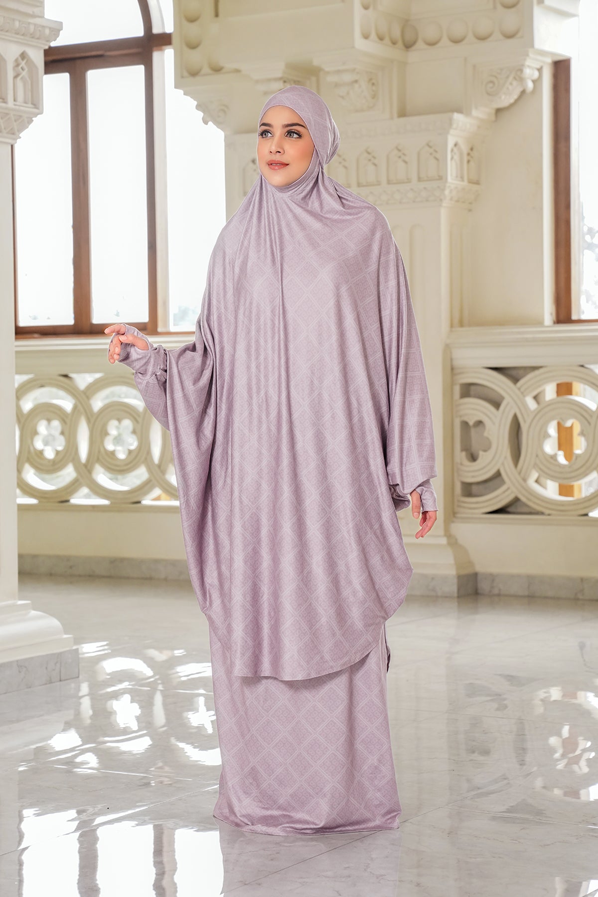 Lacorde Prayer Robe - Mauve