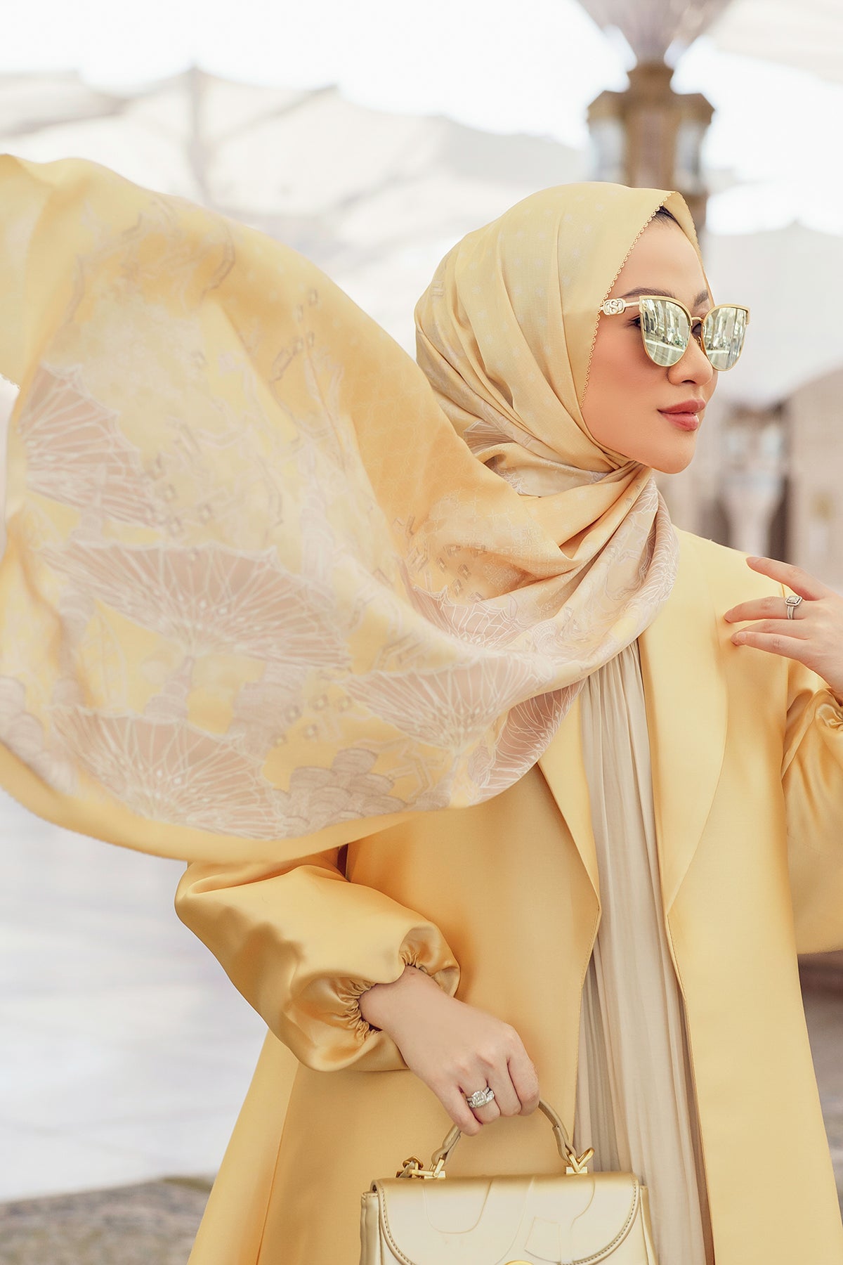 Medina 2 Satin Shawl - Optimist