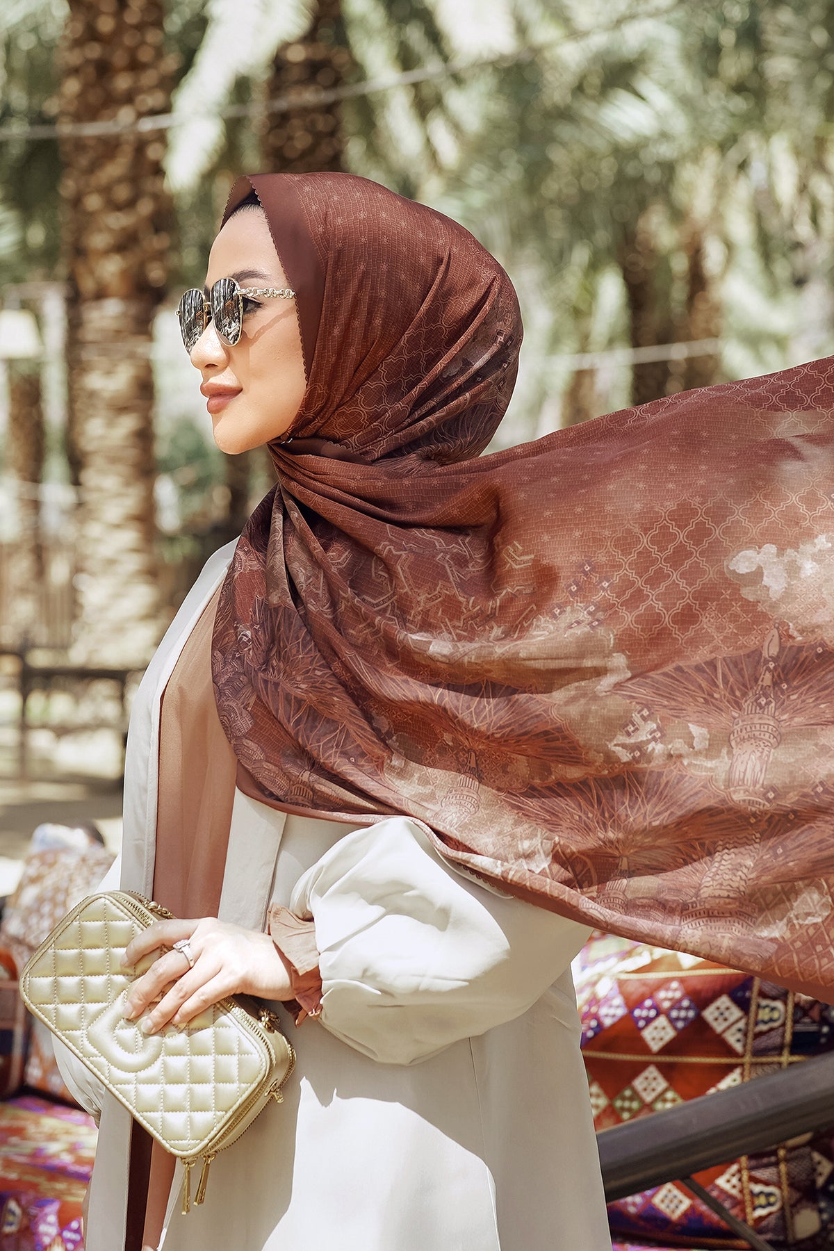 Medina 2 Satin Shawl - Sensible