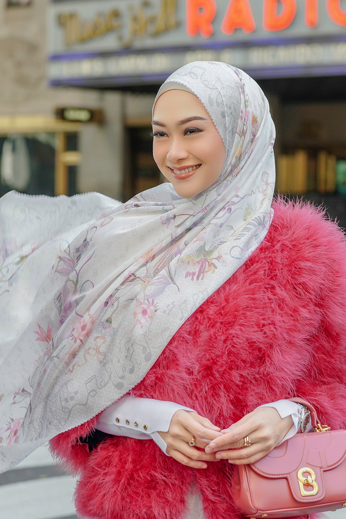 Nada 2 Satin Shawl - Harpa