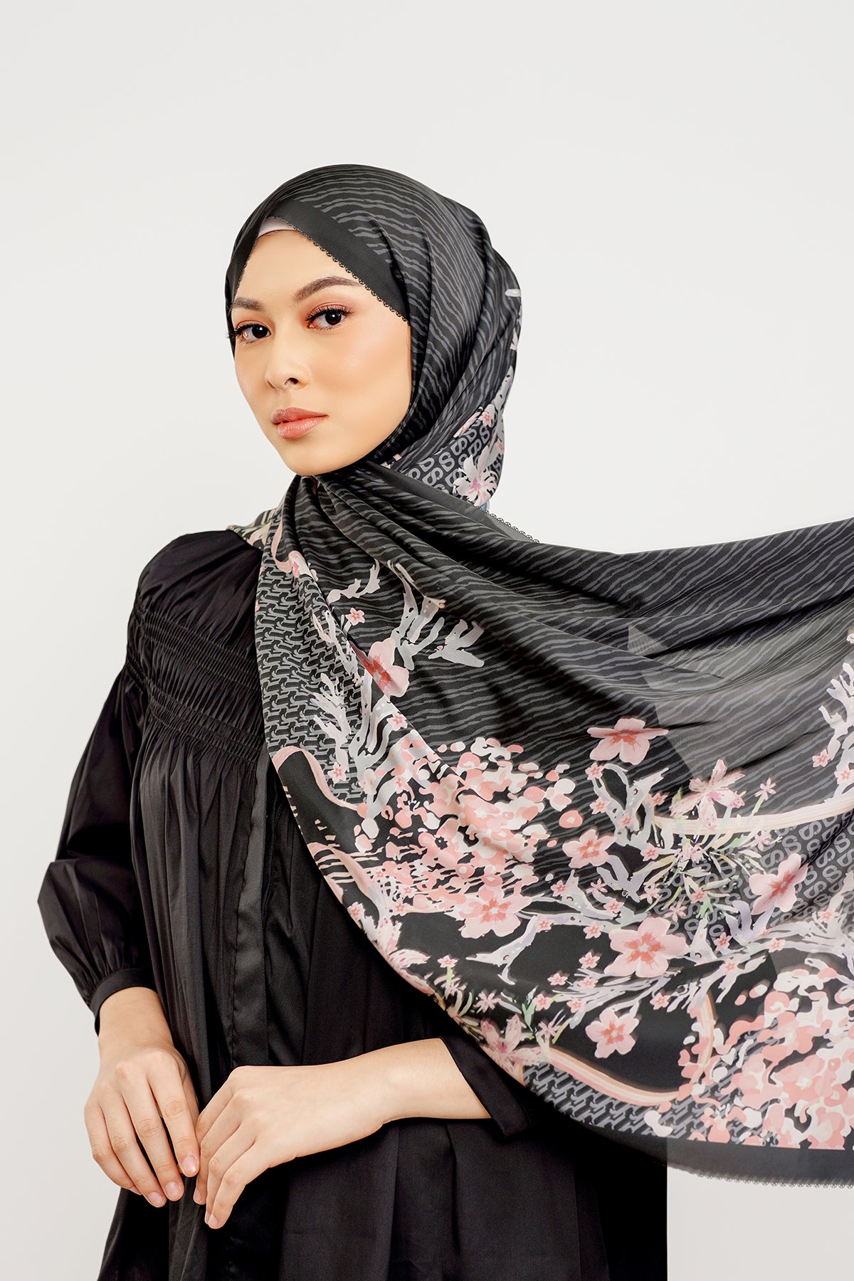 Paradiso Satin Shawl - Charcoal