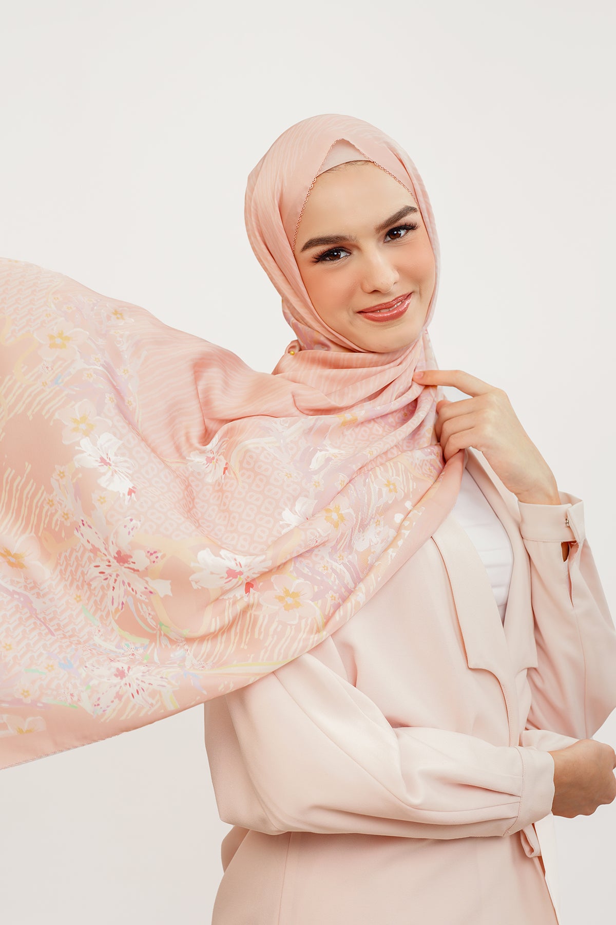 Paradiso Satin Shawl - Lily