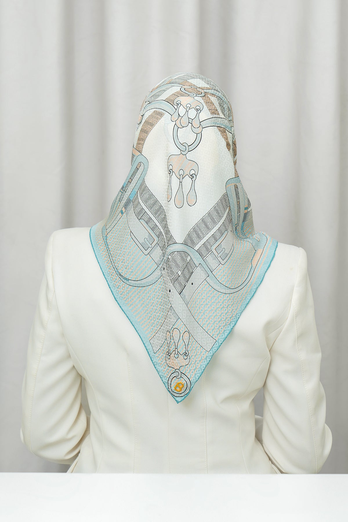 Silk Jacquard Square - Saddle Vanilla & Blue