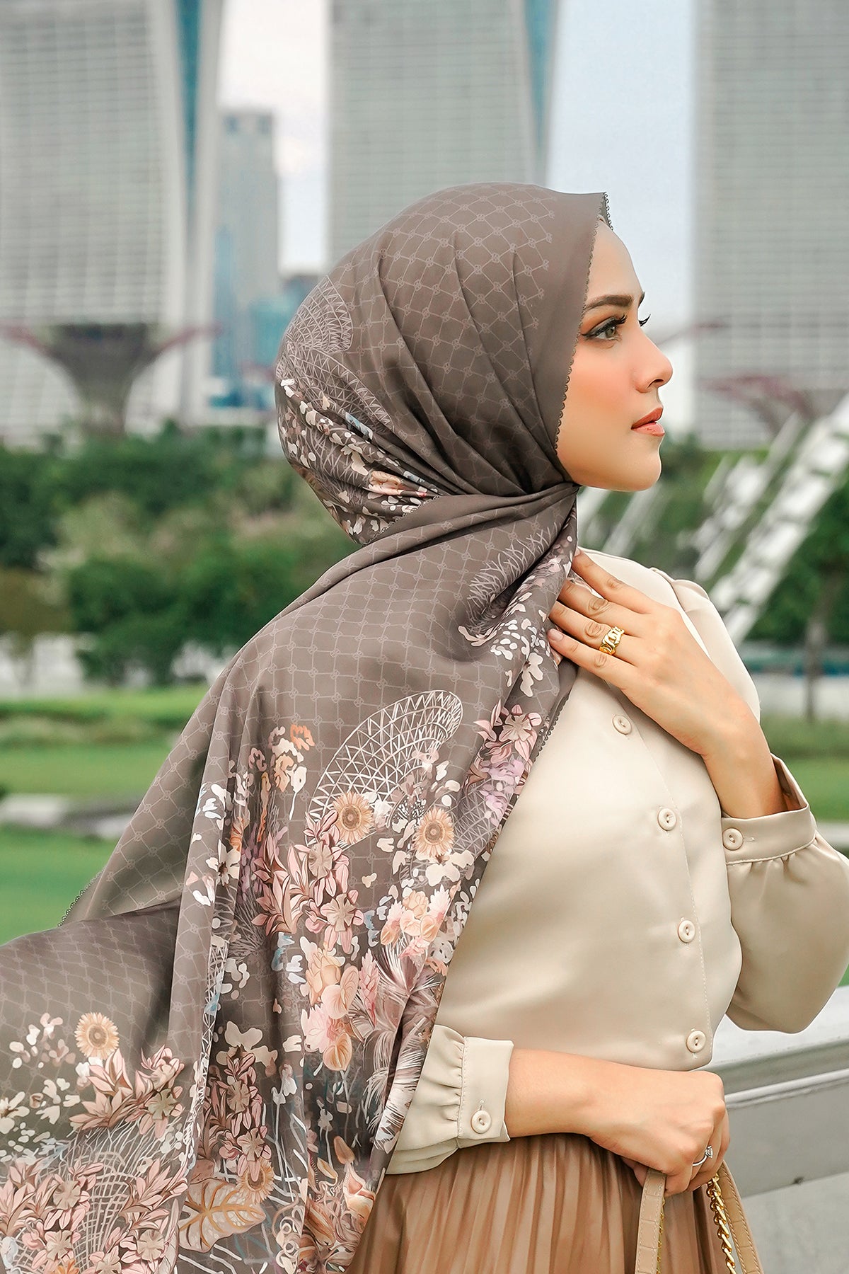 Singapore Satin Shawl - Cinnamon