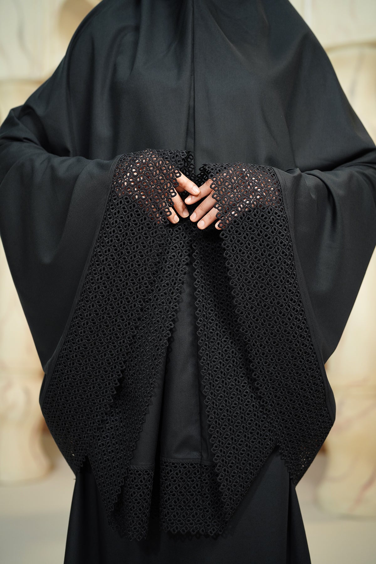 Ultra Fine Lace Prayer Robe - Black