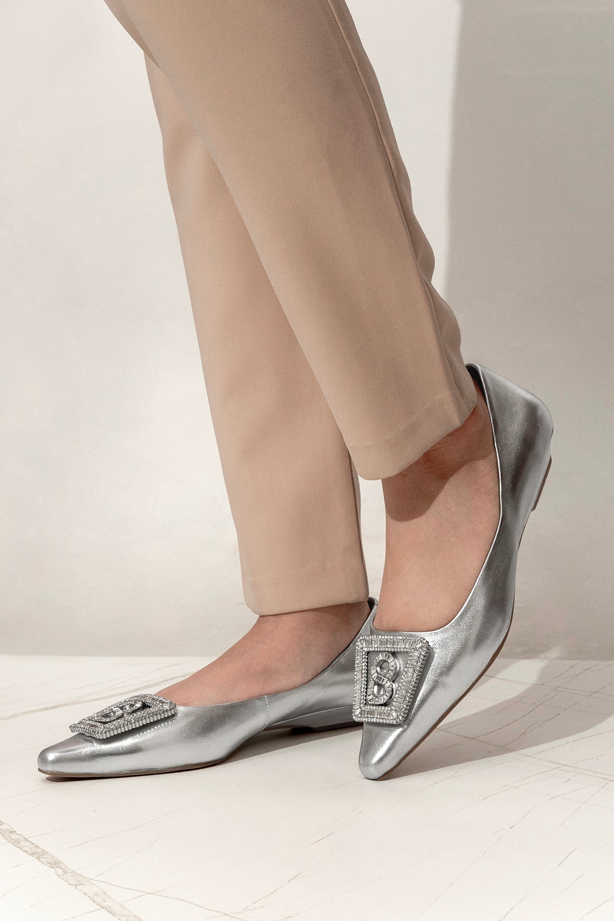 Lavish Shoes Silver Buttonscarves