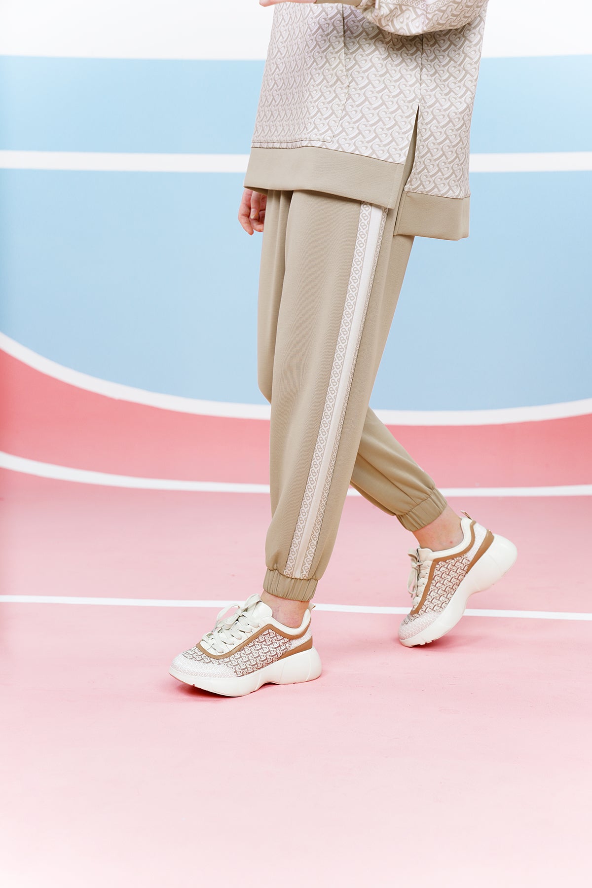 Athleisure Jogger - Beige