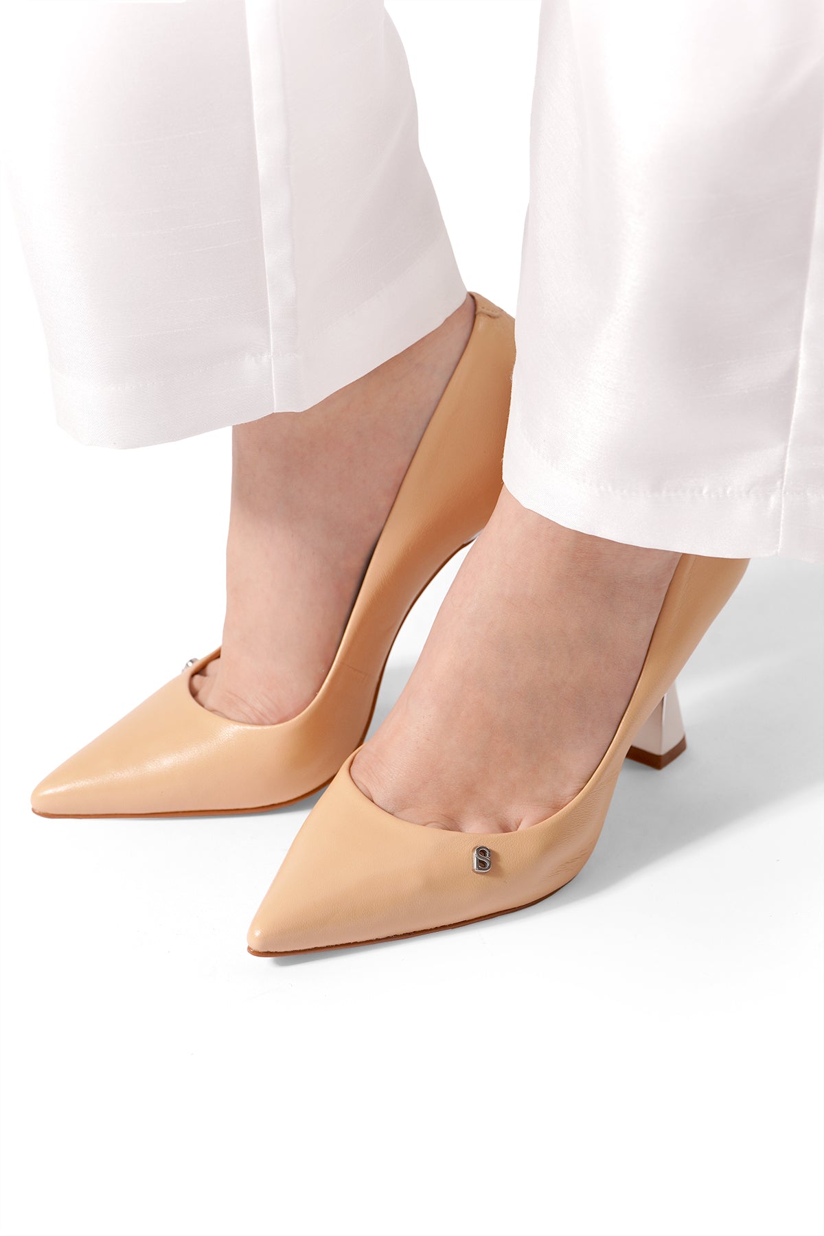 Kyra Heels - Beige