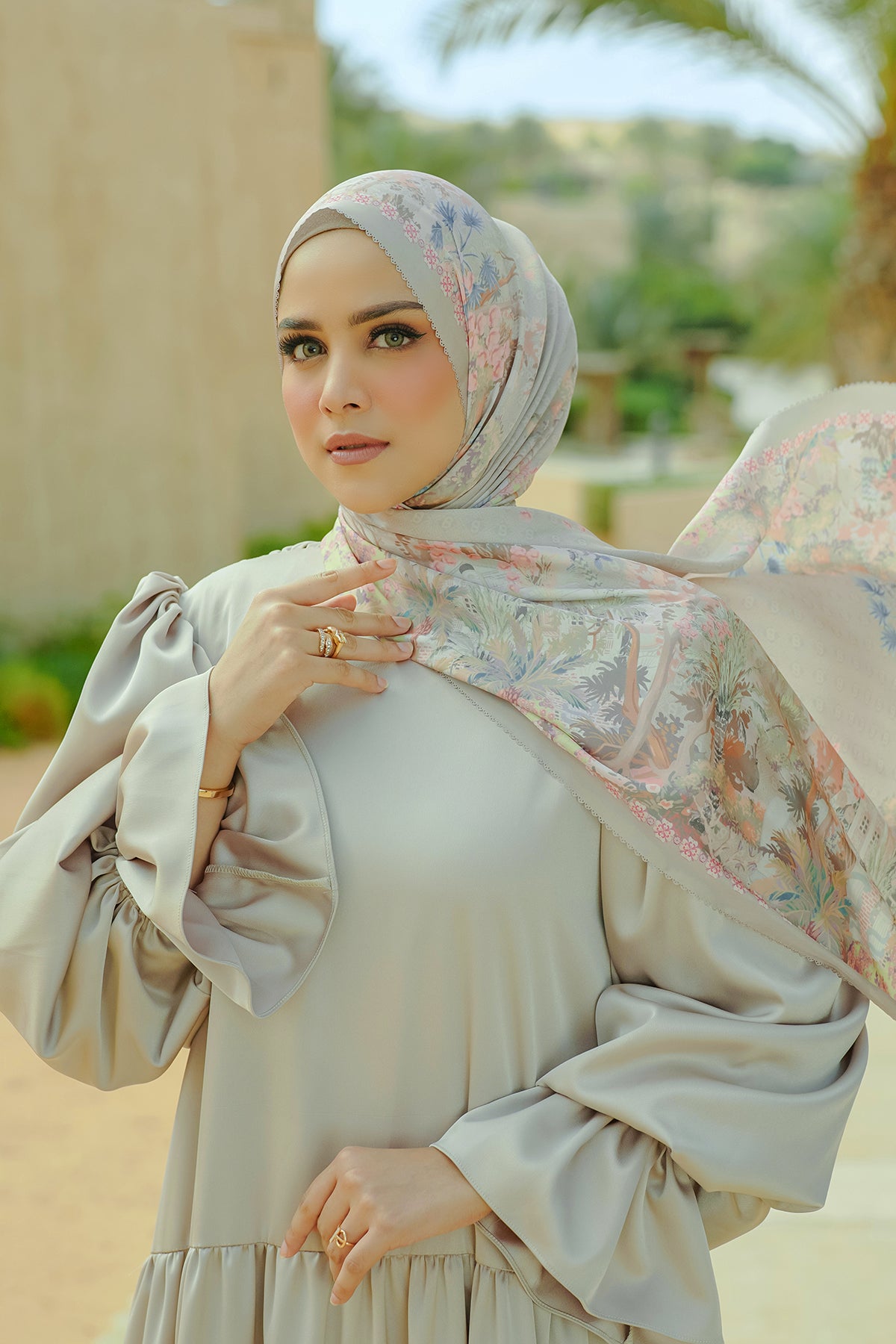 Al Qasr Satin Shawl - Pottery