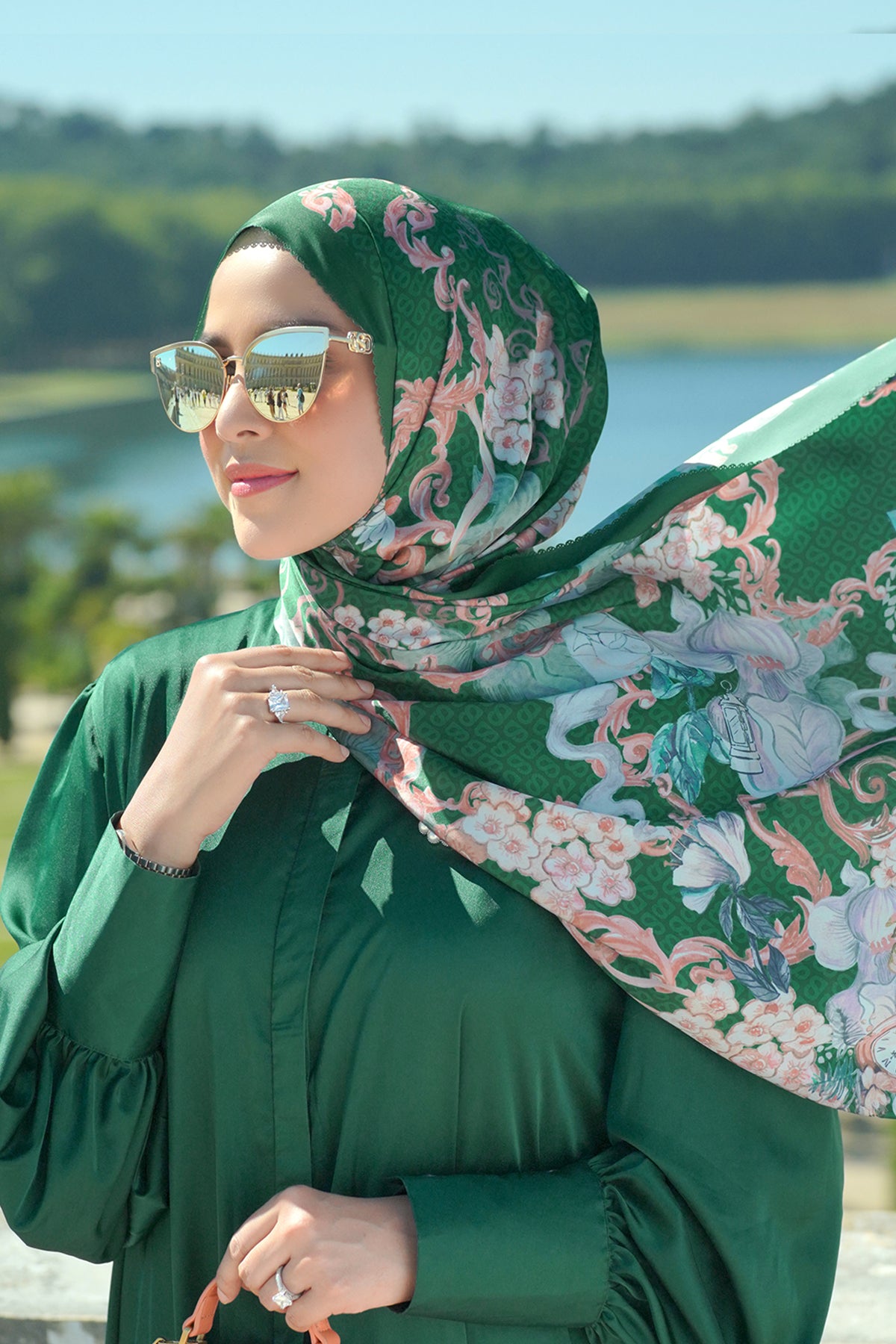 The Wonderland Satin Shawl - Garden