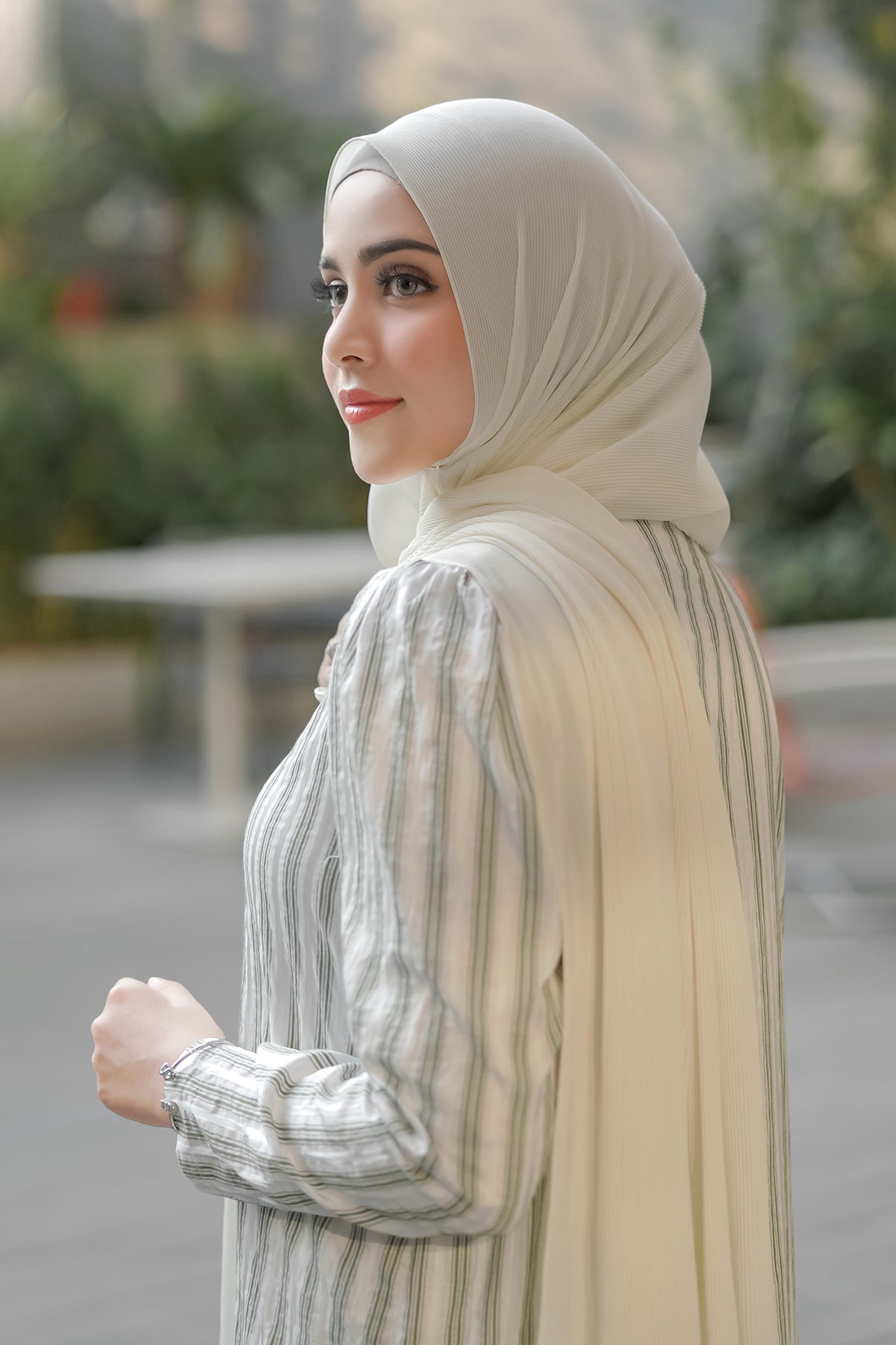 Everyday Pleated Shawl - Ivory